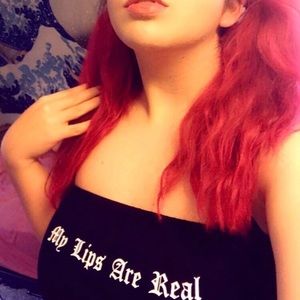 dolls kill ‘my lips are real’ boob tube top